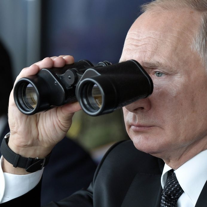Nur noch Schrott übrig! Monster-Einschlag zerstört Putins Raketensystem