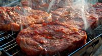 Wie gut sind abgepackte Schweinenackensteaks aus Supermarkt und Discounter wirklich?