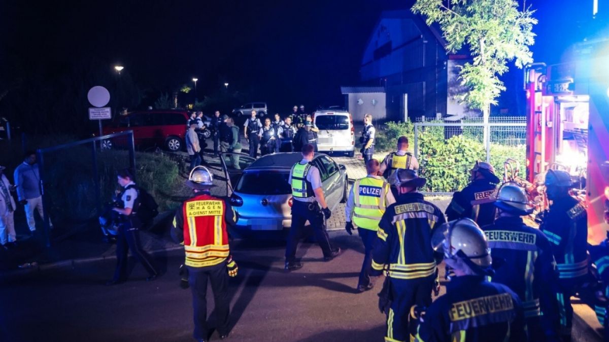Die Polizei rückte am Donnerstagabend zu einem Streit bei einer Familienfeier in Hagen aus. (Foto)