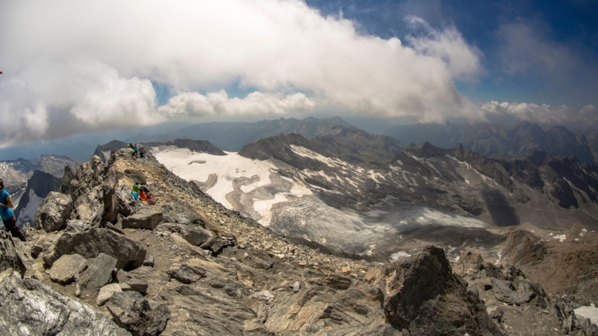 Eine deutsche Touristin ist am Hochfeiler in den Zillertaler Alpen gestorben. (Foto)