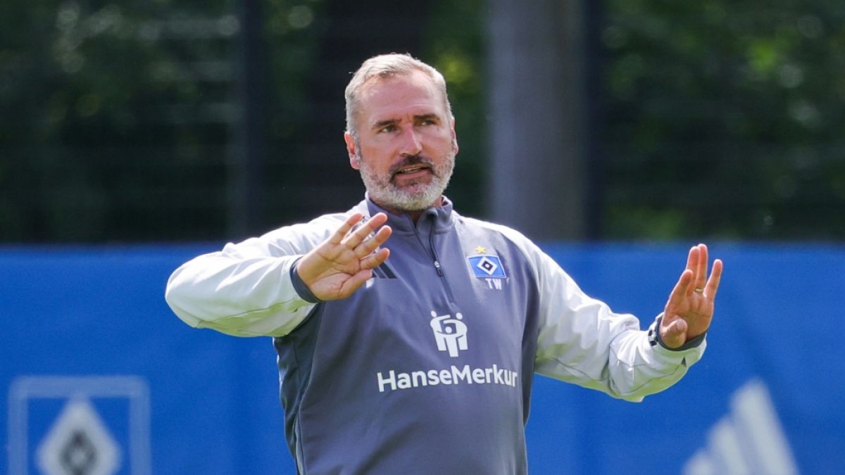 Tim Walter ist seit der Saison 2021/22 Cheftrainer beim Hamburger SV. (Foto)