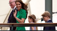 Auf diesen zarten Schultern lasten große Erwartungen: Prinzessin Kate soll mit ihrem Ehemann, Thronfolger Prinz William, den Ruf des britischen Königshauses in Übersee aufpolieren.