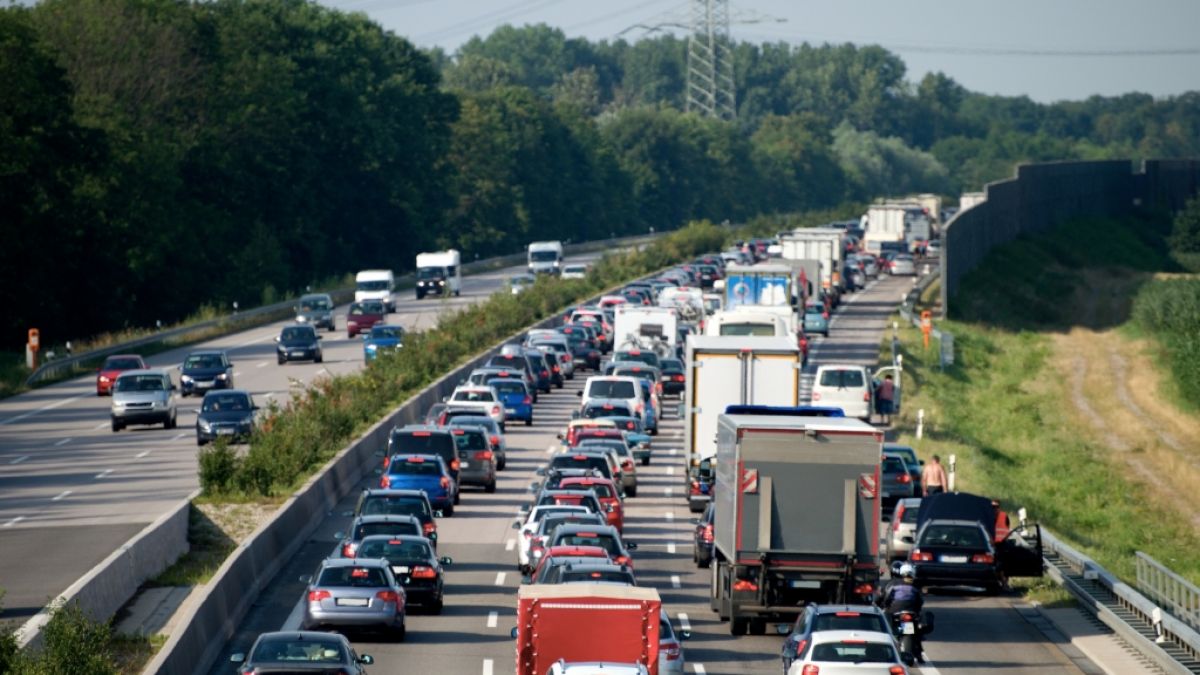 Am ersten August-Wochenende drohen Mega-Staus auf Deutschlands Autobahnen. (Foto)