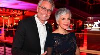 Nach sechs Jahren Beziehung haben Birgit Schrowange und ihr Partner, der Unternehmer Frank Spothelfer, geheiratet.