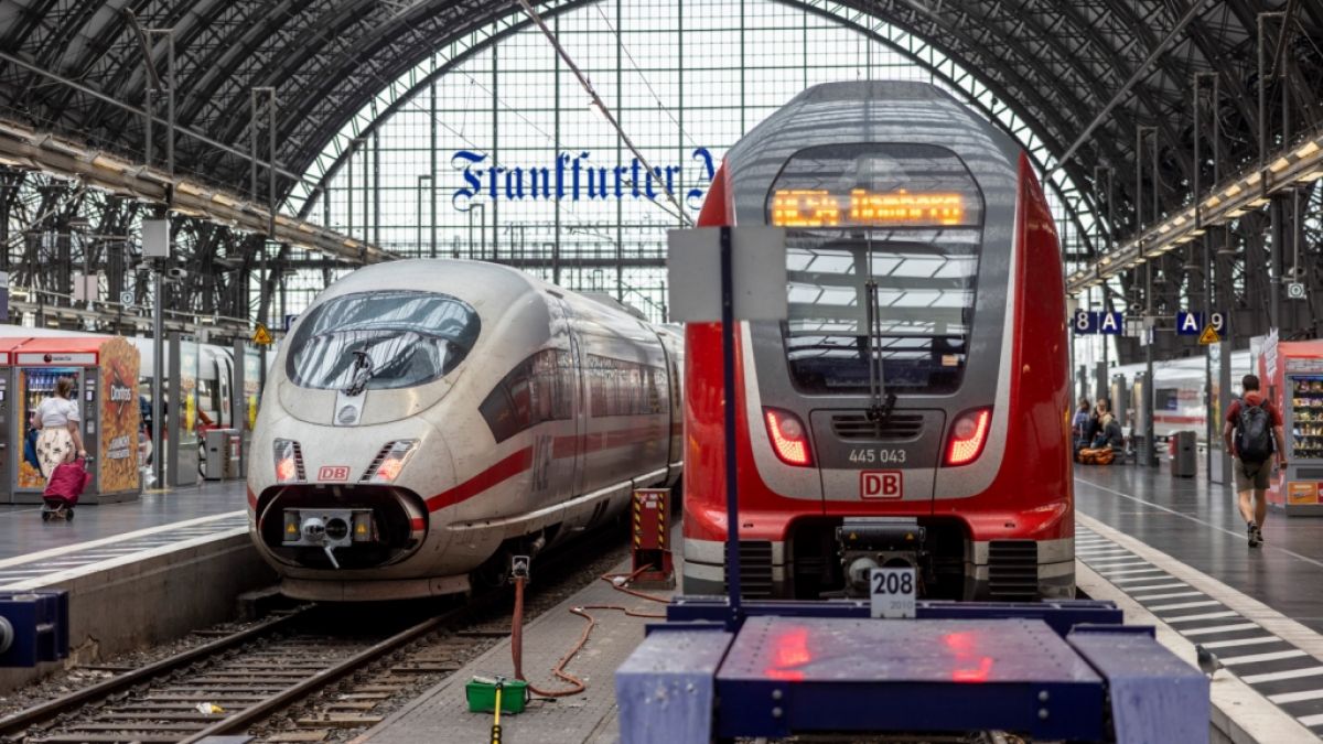 Etliche Fahrgäste können ein Lied von der mangelhaften Pünktlichkeit bei der Deutschen Bahn singen - eine zeitnahe Verbesserung ist nicht in Sicht. (Foto)