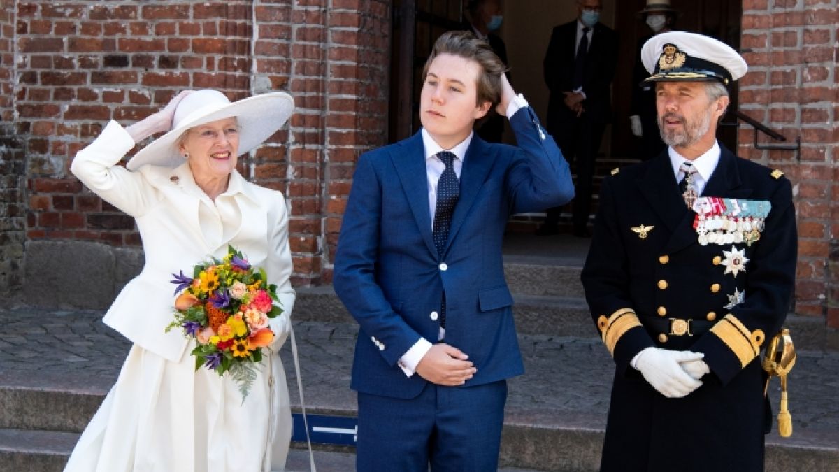 Der dänische Prinz Christian (Mitte) soll frisch verliebt sein - seine Auserwählte ist royalen Gerüchten zufolge die italienische Prinzessin Maria Chiara von Bourbon-Zwei-Sizilien. (Foto)