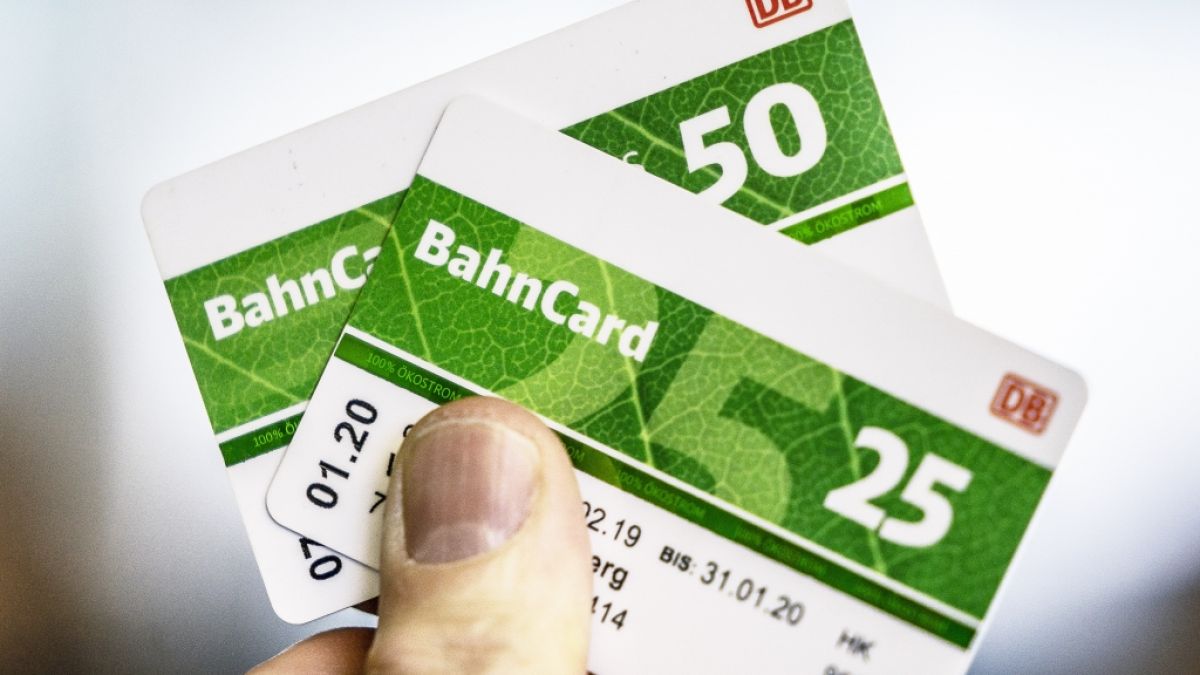 Mit einer BahnCard werden Bahnreisen um ein Vielfaches günstiger - allerdings sollten sich Deutsche-Bahn-Kunden vor Betrügern hüten, die in den sozialen Netzwerken ihr Unwesen mit vermeintlichen Schnäppchenangeboten treiben. (Foto)