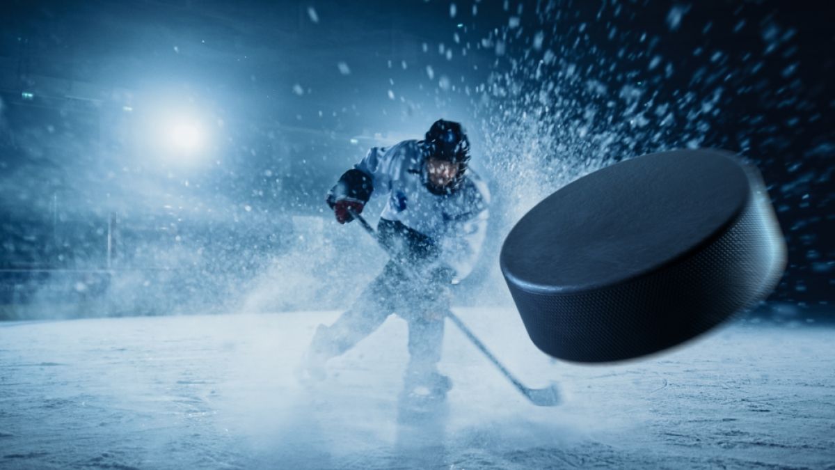 Die Sportwelt weint um Rodion Amirov: Das Eishockey-Talent ist mit nur 21 Jahren gestorben (Symbolfoto). (Foto)