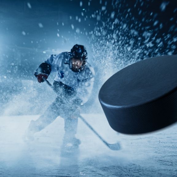 Eishockey-Star mit nur 21 Jahren gestorben - Sportwelt geschockt