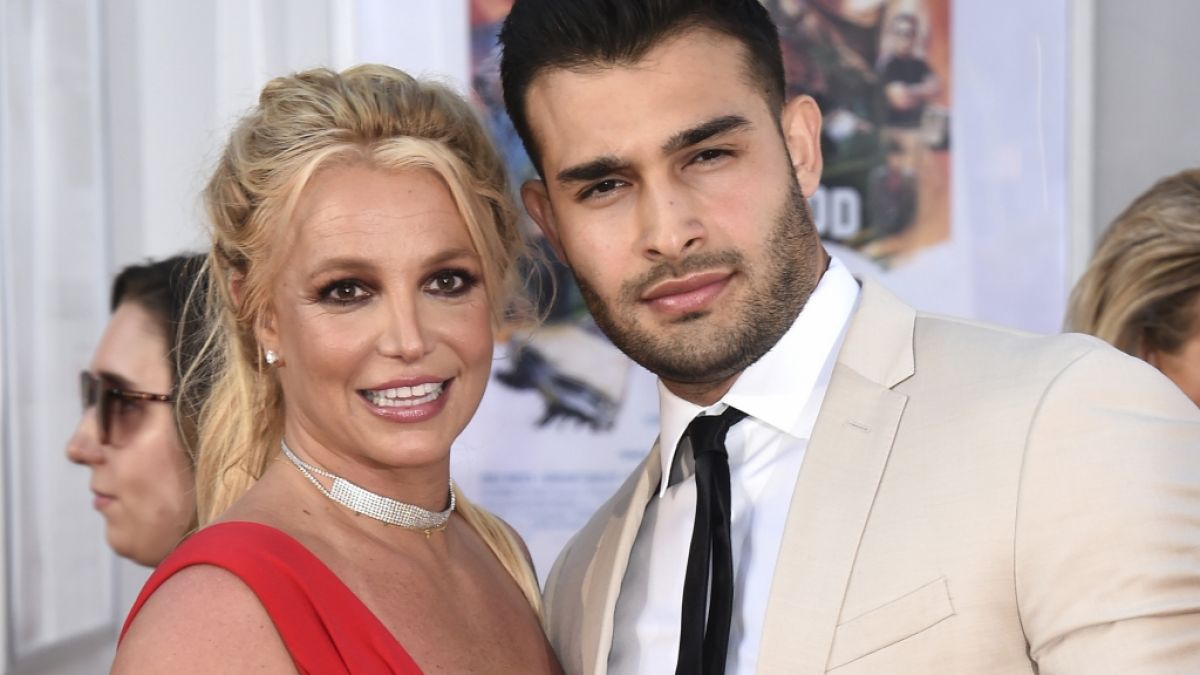 Britney Spears und Sam Asghari gehen nach sechs gemeinsamen Jahren getrennte Wege. Im Netz bestätigt der Schauspieler die Scheidung. (Foto)