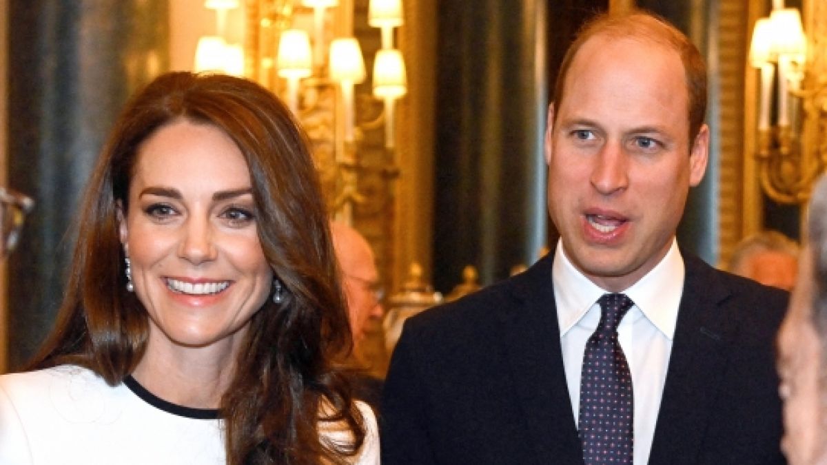 Ob Prinzessin Kate und Prinz William beim Krisengespräch mit König Charles III. so herzlich strahlen können, bleibt abzuwarten - der Monarch hat mit seinen Verwandten eine Reihe von Problemen zu klären, die die Monarchie im Kern erschüttern. (Foto)
