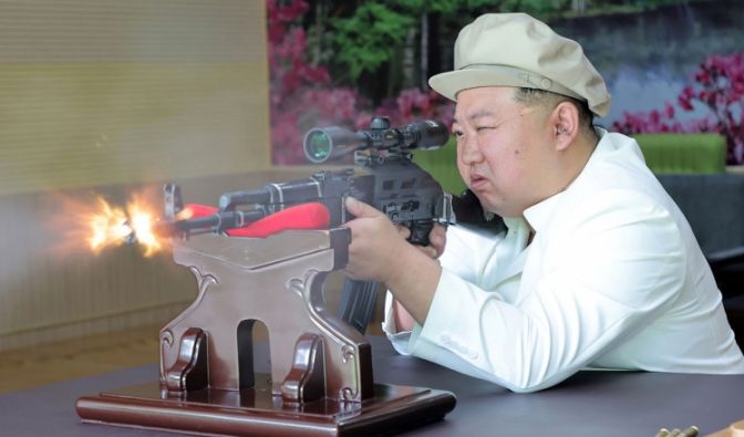 Stets zielsicher: Kim Jong-uns modische "Volltreffer" sind ein ums andere Mal eine Schlagzeile wert.