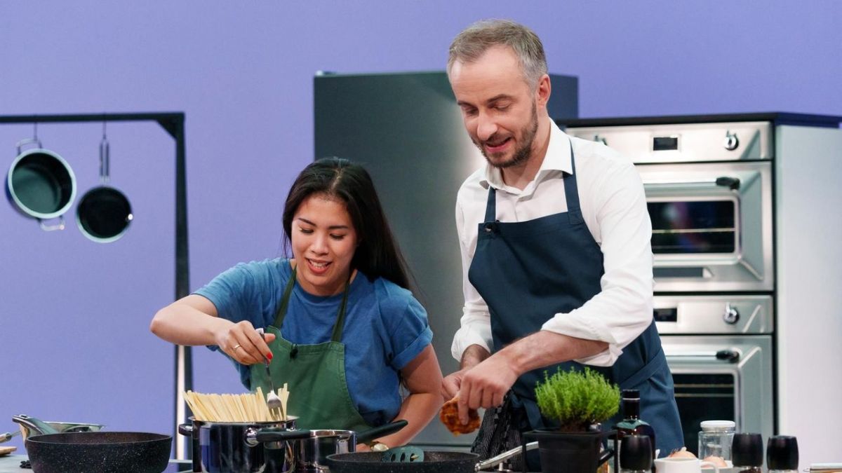 #"Böhmi brutzelt mit Mai Thi Nguyen-Kim" im Zusammenhang ZDFneo im Stream und TV: Folge 4 jener Kochshow