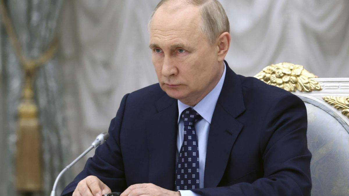 Wladimir Putin erlebt im Ukraine-Krieg einen weiteren schweren Rückschlag. (Foto)