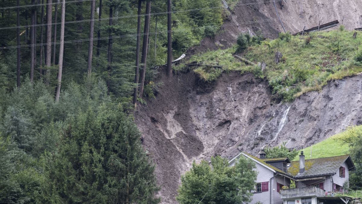 Erdrutsch im Kanton Glarus in der Schweiz (Foto)