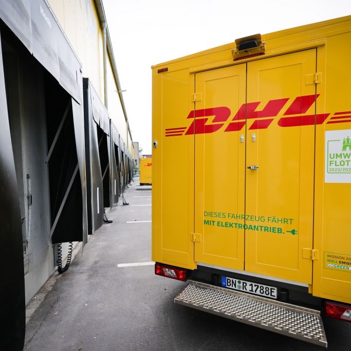 Noch 2023! DHL will Gebühren für Pakete schon wieder erhöhen