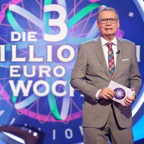 Günther Jauch verzweifelt an Dessous-Frage in 3-Millionen-Euro-Show