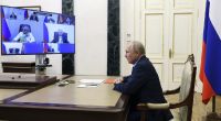 Wladimir Putin (hier bei einer Sitzung des Sicherheitsrates) muss erneut Rückschläge im Ukraine-Krieg verkraften.