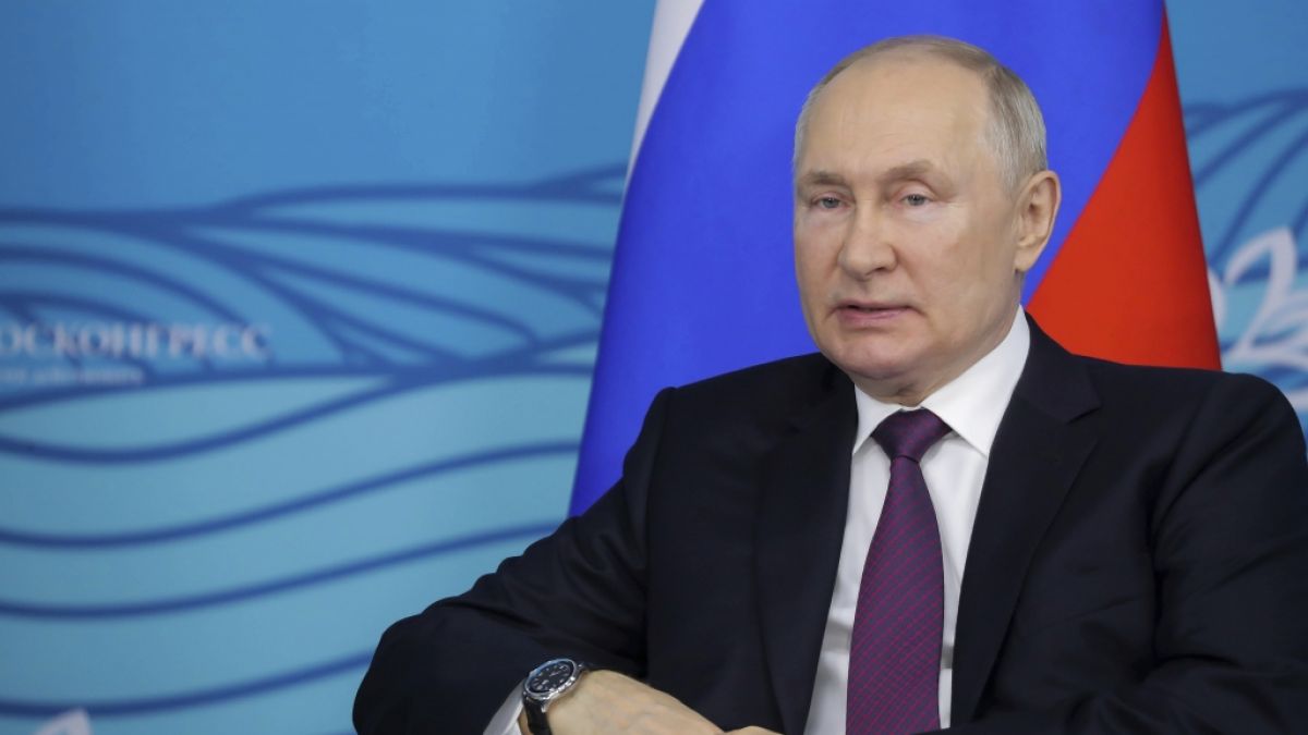 Ist wirklich immer der echte Wladimir Putin in der Öffentlichkeit zu sehen? Ein wechselnder tauber Arm könnte mögliche Doppelgänger verraten. (Foto)