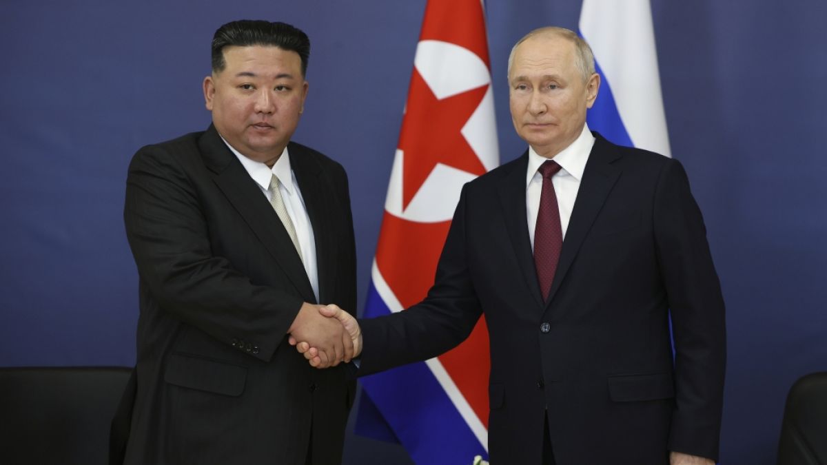 Kim Jong Un und Wladimir Putin sollen bei ihrem Treffen in Russland geheime Waffen-Deals aushandeln. (Foto)