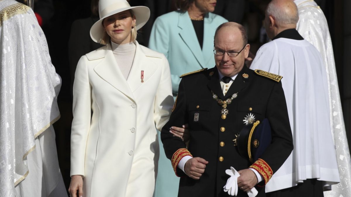 Gerüchten zufolge soll die Ehe von Prinzessin Charlène von Monaco und Fürst Albert II. längst gescheitert sein - nun sprach die monegassische Fürstin Klartext zu ihrer Beziehung. (Foto)