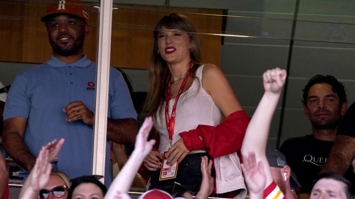 Taylor Swift feuerte beim NFL-Spiel der Kansas City Chiefs ihren mutmaßlichen Liebhaber Travis Kelce an. (Foto)