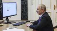 Bislang unveröffentlichte Amateuraufnahmen zeigen Wladimir Putin so privat wie nie zuvor.