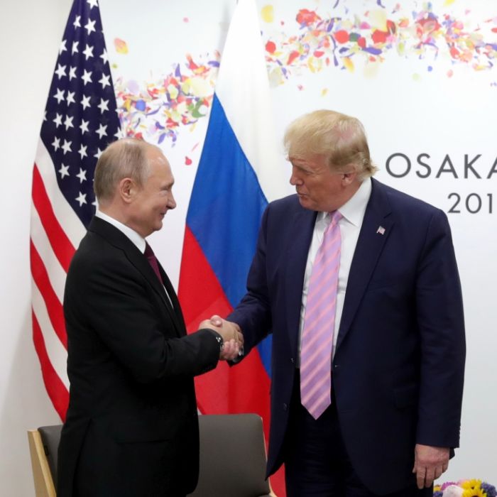 Kreml-Chef von Donald Trump kontrolliert? Ex-Moderator mit irrer Theorie
