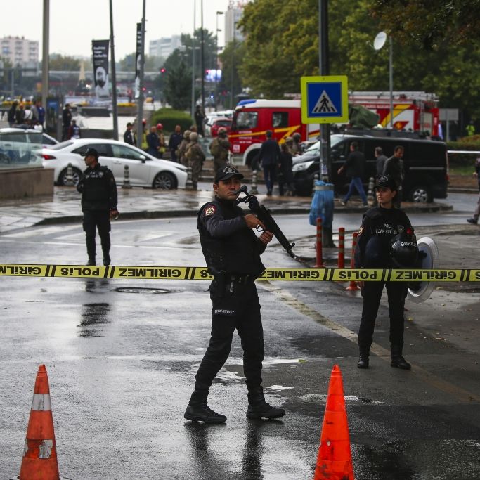 In der türkischen Hauptstadt Ankara soll sich ein Terrorist bei einem Anschlag in die Luft gesprengt haben.
