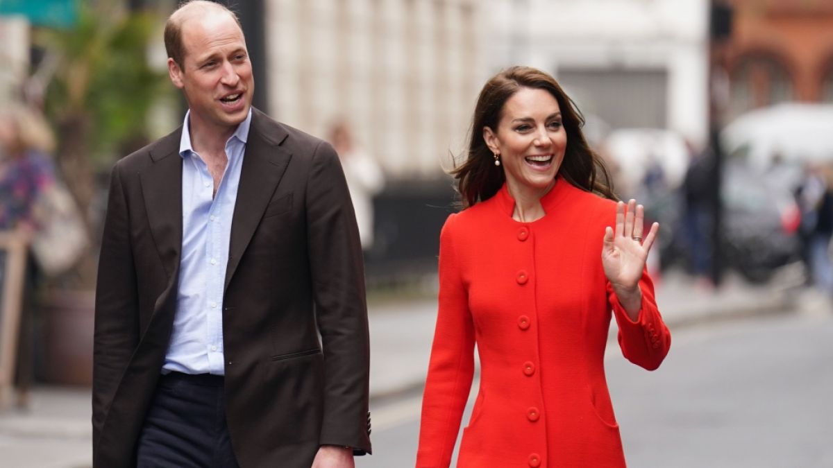 Prinz William und Prinzessin Kate haben als Kronprinzenpaar des britischen Königshauses alle Hände voll zu tun - da bleibt keine Zeit, sich um Streitigkeiten mit Verwandten zu kümmern. (Foto)
