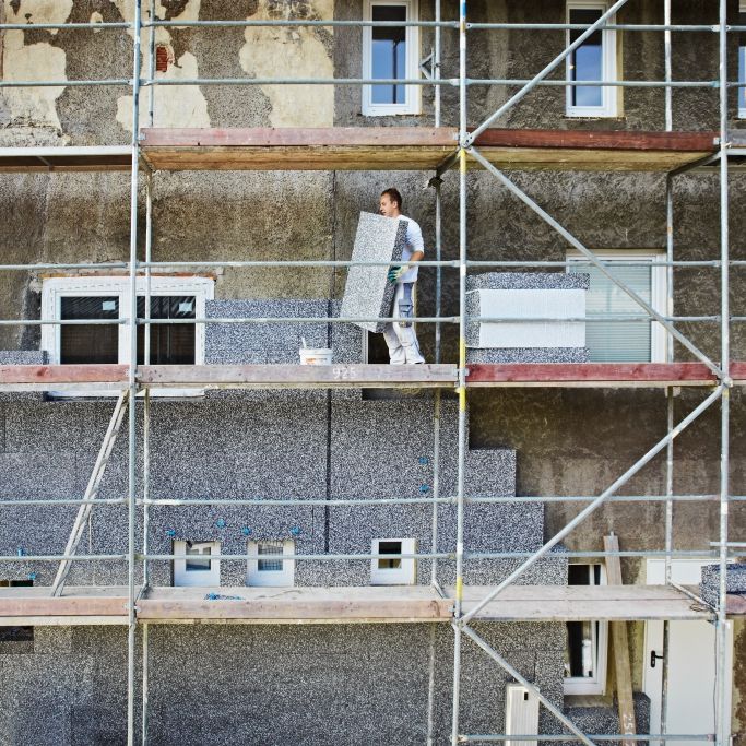Kosten-Horror für Hausbesitzer! EU-Politiker fürchten Immobilienkrise