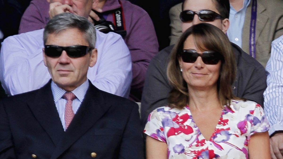 Carole und Michael Middleton, die Eltern von Prinzessin Kate, haben derzeit wenig Grund zum Lachen. (Foto)