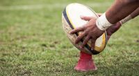 Ein Rugbyspieler ist nach einem Zusammenprall auf dem Spielfeld gestorben.