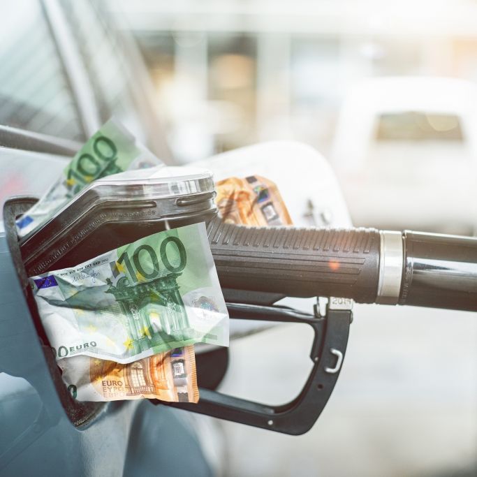 Diesel und Benzin wieder teurer! Für DIESE Autofahrer wird's kostspielig