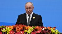 Während der echte Putin angeblich einen Herzstillstand erlitten haben soll, soll ein Doppelgänger ihn vertreten.