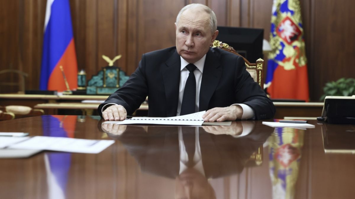 Wladimir Putin hat auf der Krim einen schweren Rückschlag erlitten. (Foto)