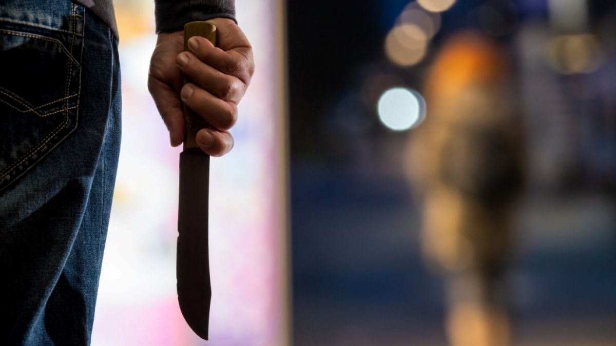 In einer Klinik in Regensburg hat ein 14-Jähriger einen 7-Jährigen bei einer Messerattacke getötet. (Foto)