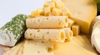 Ein Käsehersteller ruft aktuell einen Schnittkäse aus seinem Sortiment zurück.