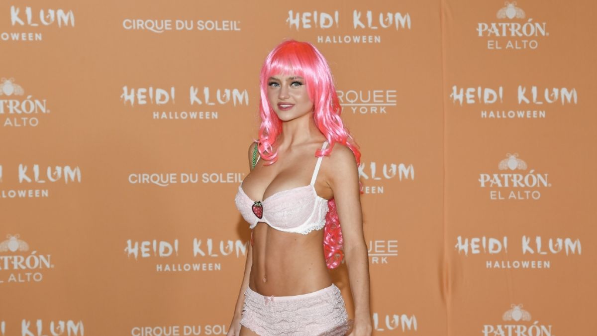 Leni Klum kam fast nackt zu Heidi Klum 22. Halloween-Party in New York. (Foto)