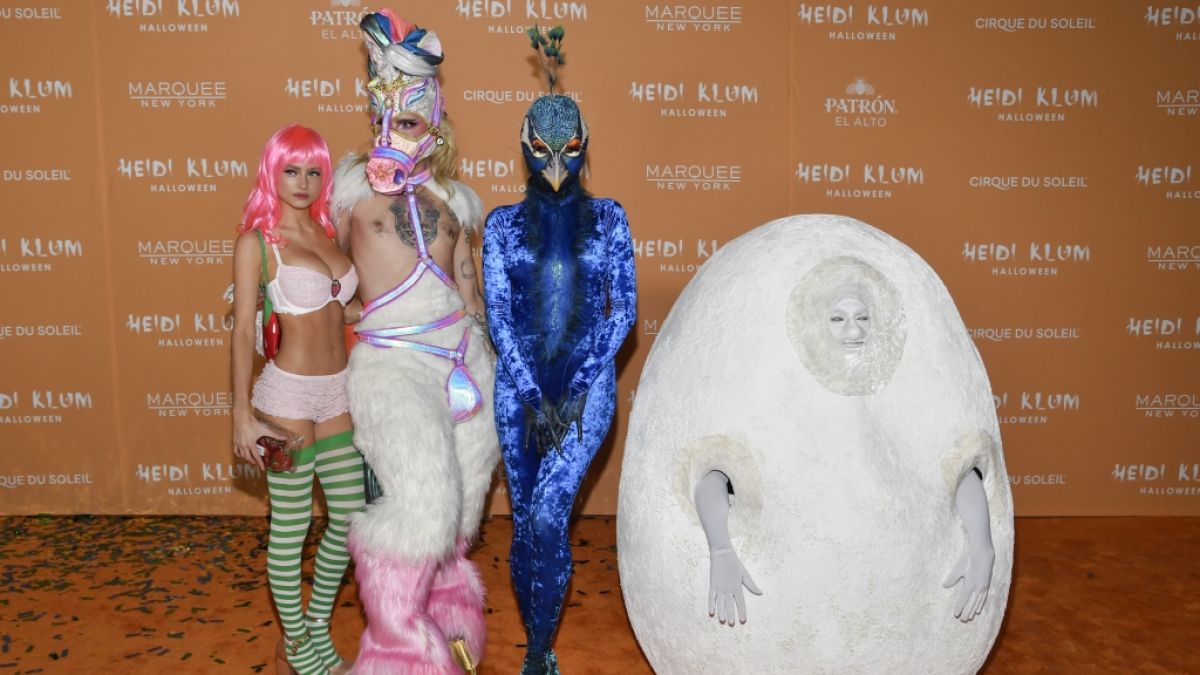 Leni Klum, Bill Kaulitz, Heidi Klum und Tom Kaulitz an Halloween 2023. (Foto)