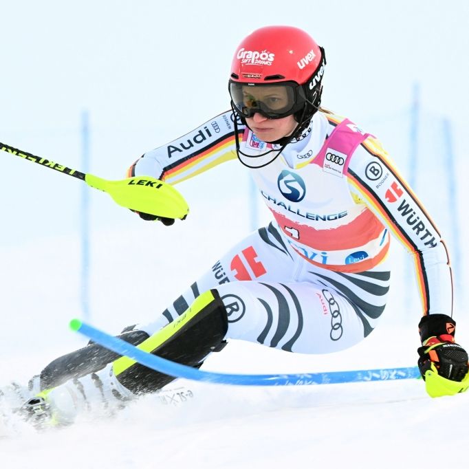 Shiffrin siegt beim Slalom in Levi - Skifahrerin Dürr erneut auf Podest