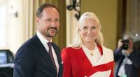Ihre Liebe hält seit über 20 Jahren trotz anfänglicher Trennung: Norwegens Kronprinz Haakon und seine Ehefrau Mette-Marit.