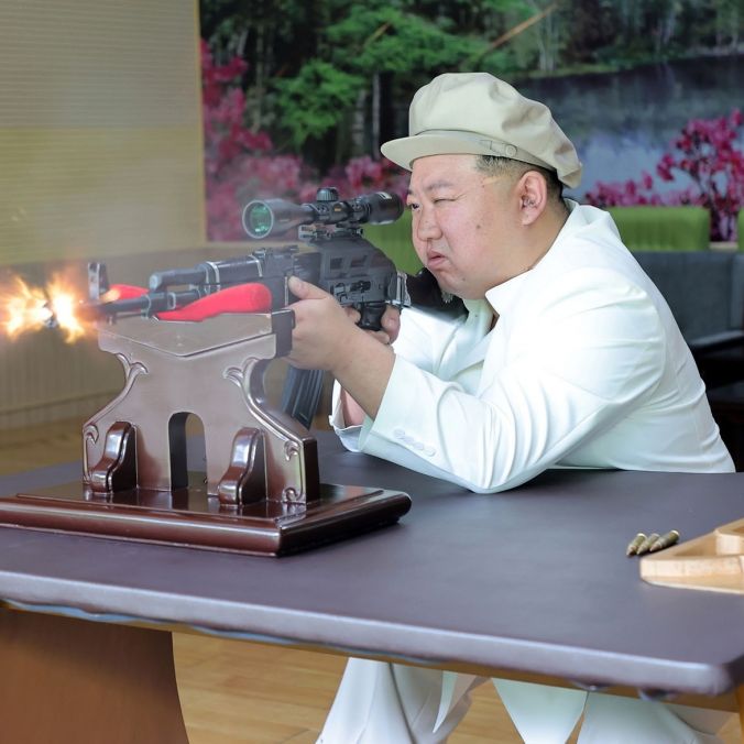 Historiker sicher! Nordkorea-Diktator bereitet sich auf den Krieg vor