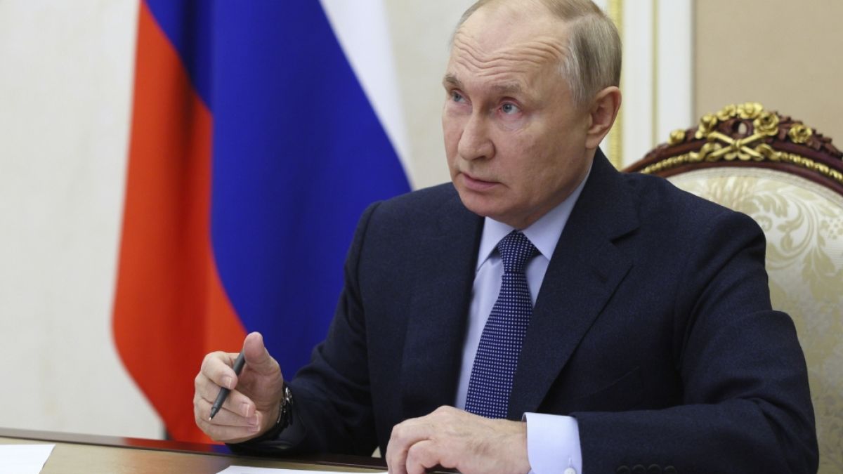 Seitdem die Behauptung gestreut wurde, Wladimir Putin sei gestorben, überschlagen sich die bizarren Gerüchte aus dem Kreml. (Foto)
