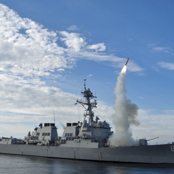 US-Kriegsschiff offenbar im Roten Meer angegriffen