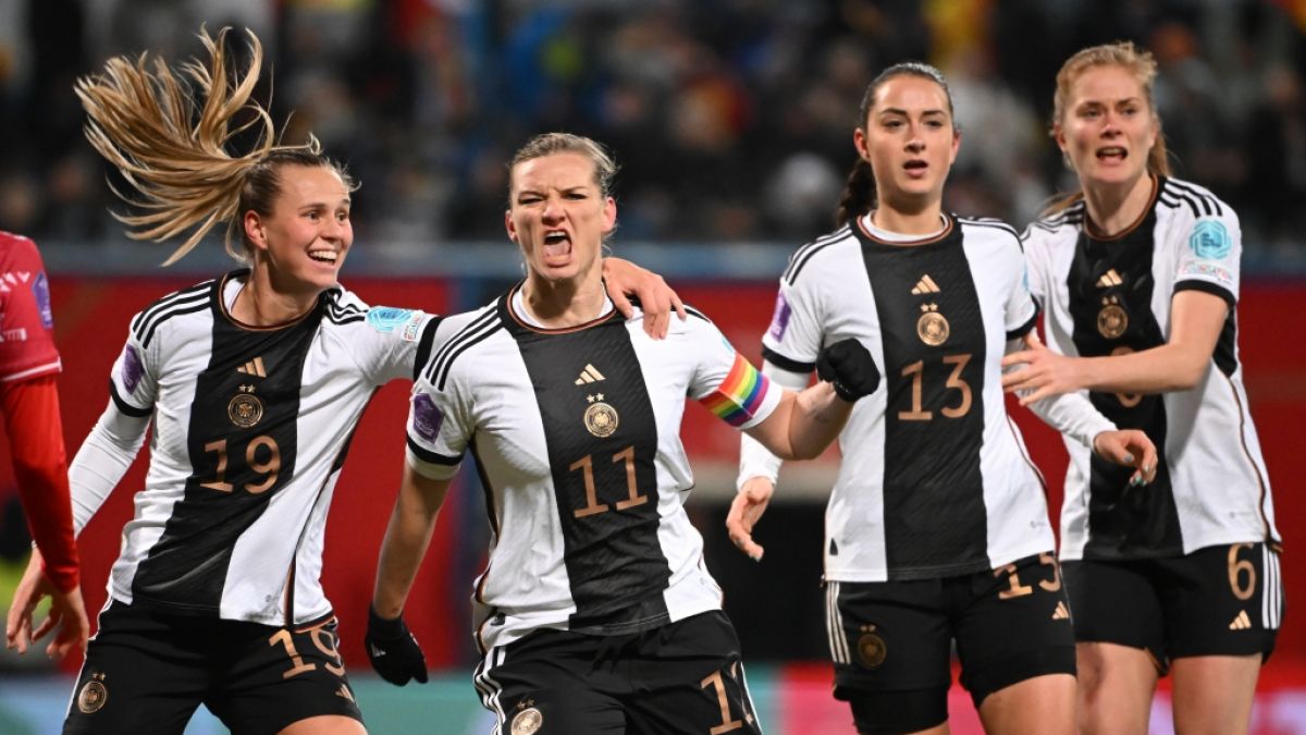 Die deutschen Fußballnationalspielerinnen treten am 5. Dezember gegen Wales an. (Foto)