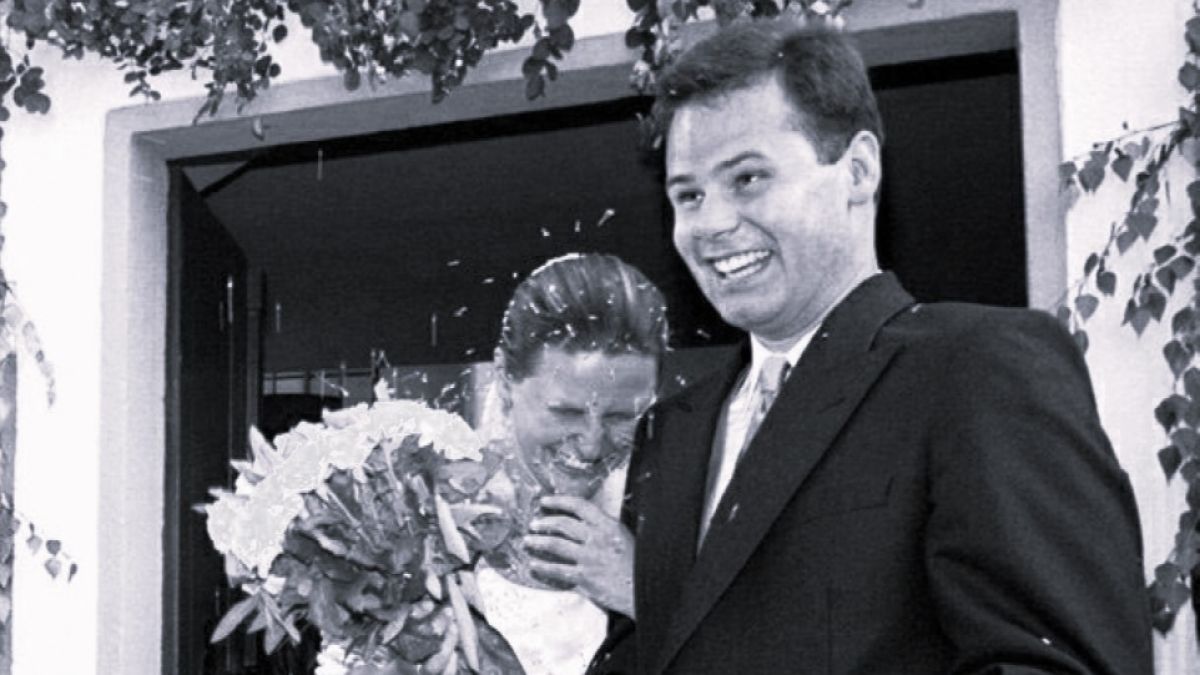 Prinz Constantin von und zu Liechtenstein, hier an seinem Hochzeitstag im Juli 1999, ist mit nur 51 Jahren verstorben. (Foto)