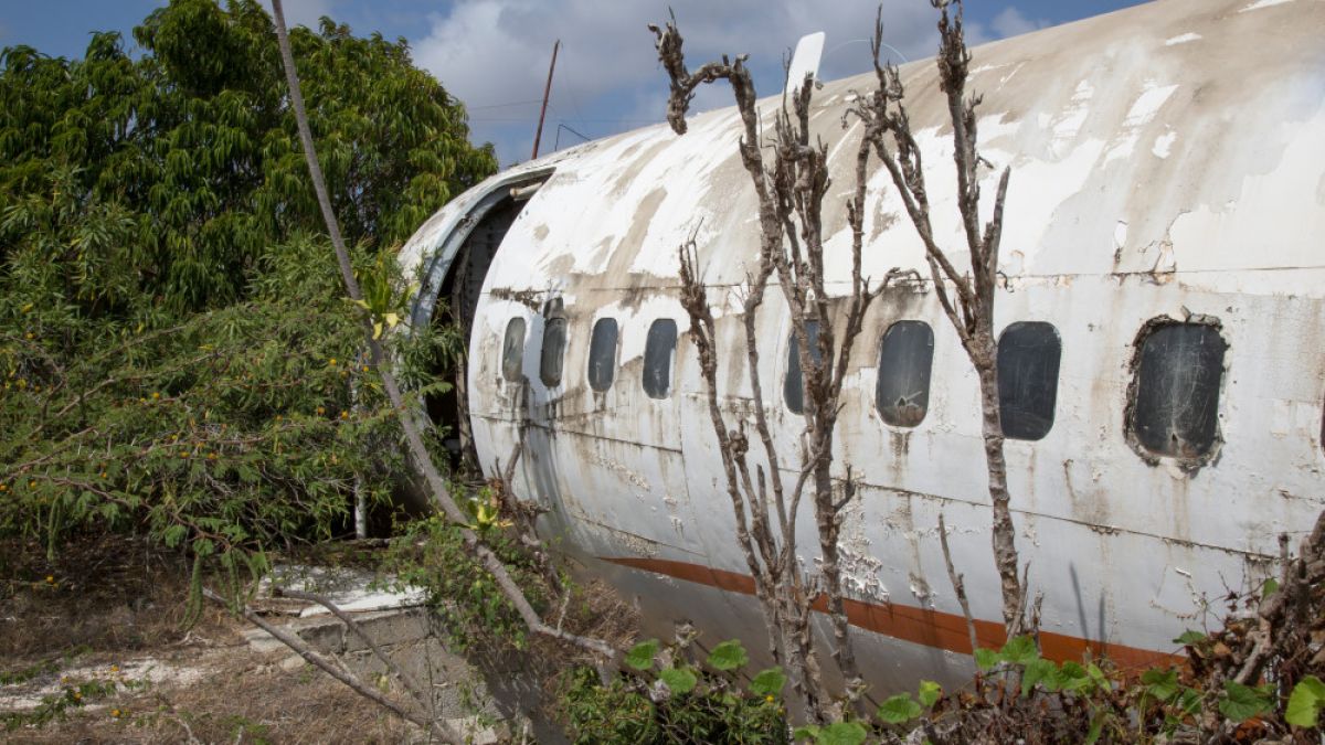 #Indonesien: 3 Tote nebst Niedergang eines Kleinflugzeugs nahe welcher indonesischen Kapitale