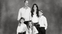 Der britische Thronfolger Prinz William und Prinzessin Kate, mit ihren drei Kindern Prinz George, Prinzessin Charlotte und Prinz Louis auf einem Foto, das auf der Weihnachtskarte der Familie im Jahr 2023 zu sehen ist.