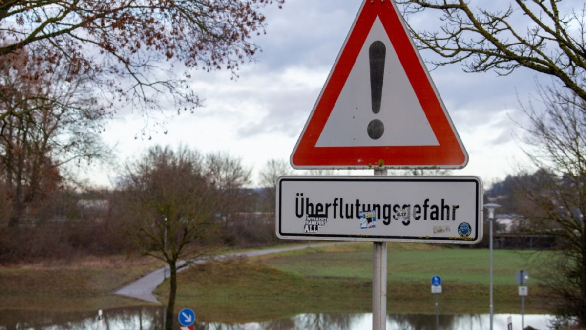Anhaltende Regenfälle und Tauwetter sorgen im Süden Deutschlands an einigen Flüssen für steigende Wasserstände. (Foto)